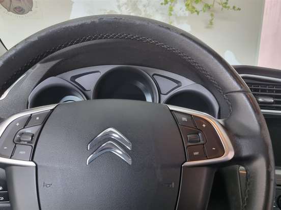 CITROËN-C4 LOUNGE-2.0 MPFI TENDANCE 16V FLEX 4P AUTOMÁTICO CITROËN-C4 LOUNGE-2015
