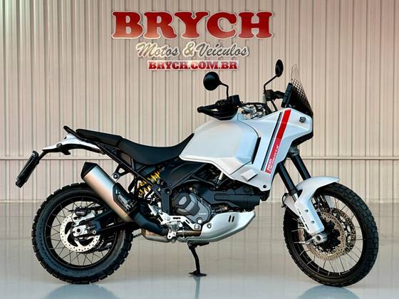 DUCATI DESERT X 
