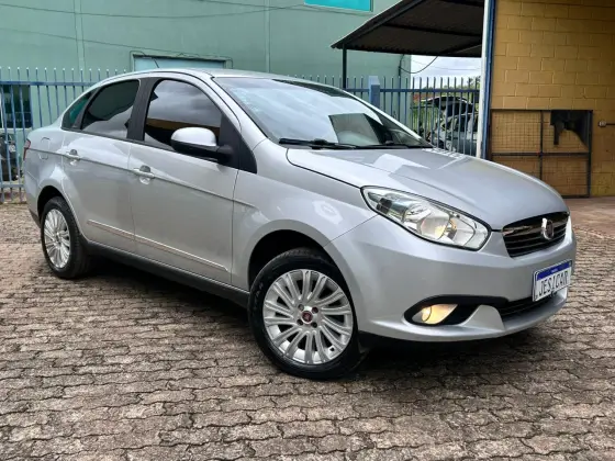 FIAT GRAND SIENA 1.6 MPI ESSENCE 16V FLEX 4P MANUAL
