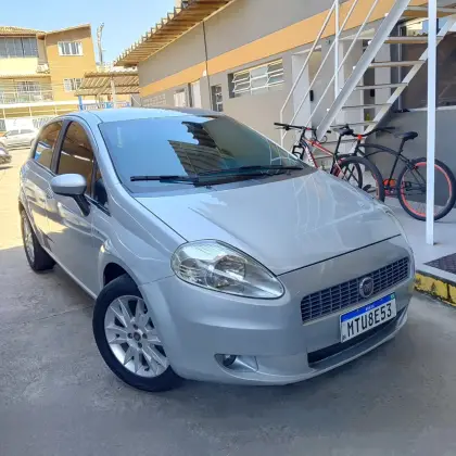 FIAT PUNTO 1.6 ESSENCE 16V FLEX 4P MANUAL