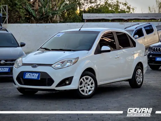 FORD FIESTA 1.6 ROCAM SEDAN 8V FLEX 4P MANUAL