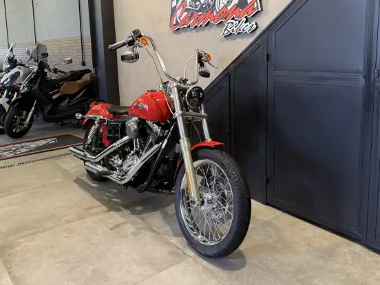 HARLEY-DAVIDSON-DYNA SUPER GLIDE CUSTOM HARLEY-DAVIDSON-DYNA SUPER GLIDE CUSTOM-2011