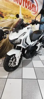 HONDA ADV 