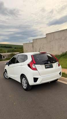 HONDA-FIT-1.5 DX 16V FLEX 4P MANUAL HONDA-FIT-2014