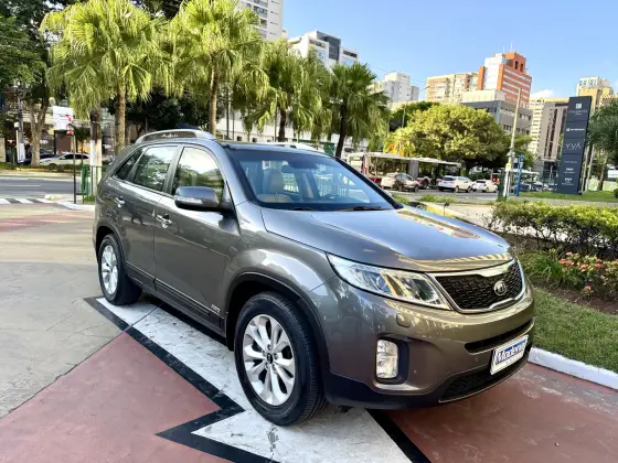 KIA SORENTO 3.5 V6 GASOLINA EX 7L 4WD AUTOMÁTICO