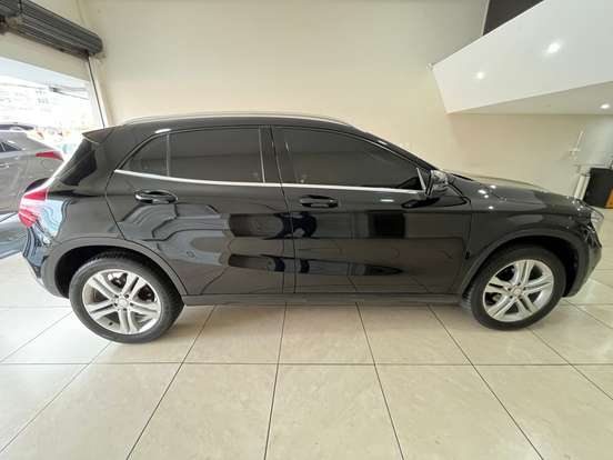MERCEDES-BENZ-GLA 200-1.6 CGI ADVANCE 16V TURBO FLEX 4P AUTOMÁTICO MERCEDES-BENZ-GLA 200-2016