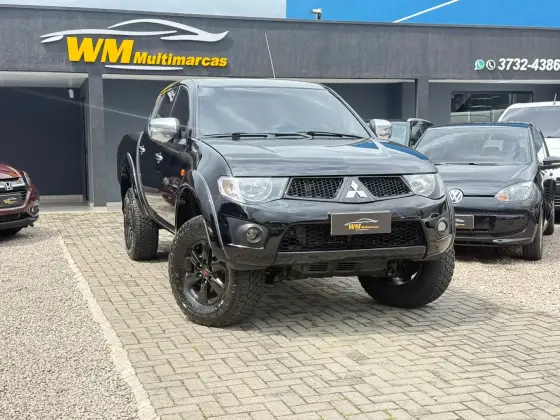 MITSUBISHI L200 TRITON 3.2 HPE 4X4 CD 16V TURBO INTERCOOLER DIESEL 4P AUTOMÁTICO