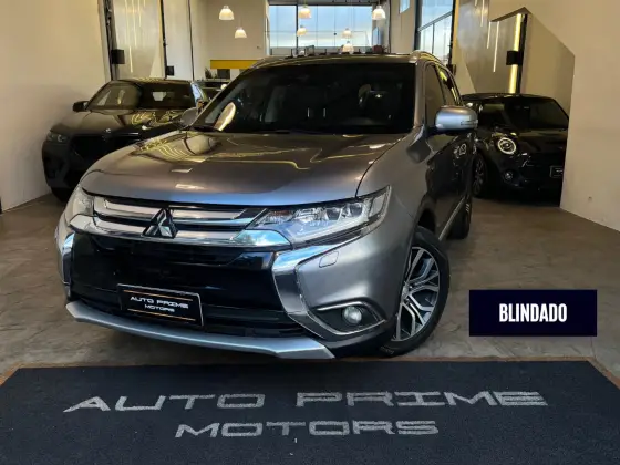 MITSUBISHI OUTLANDER 3.0 GT 4X4 V6 24V GASOLINA 4P AUTOMÁTICO