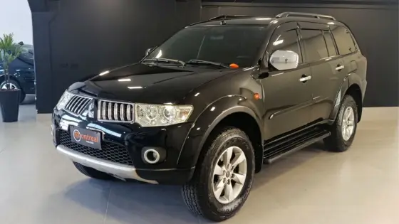 MITSUBISHI PAJERO DAKAR 3.2 HPE 4X4 7 LUGARES 16V TURBO INTERCOOLER DIESEL 4P AUTOMÁTICO