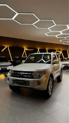 MITSUBISHI PAJERO FULL 3.2 HPE 4X4 16V TURBO INTERCOOLER DIESEL 2P AUTOMÁTICO