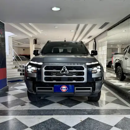MITSUBISHI TRITON 2.4 BITURBO DIESEL CD KATANA 4X4 AUTOMÁTICO