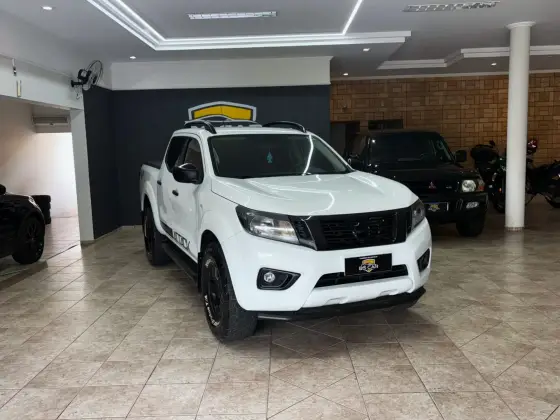 NISSAN FRONTIER 2.3 16V TURBO DIESEL ATTACK CD 4X4 AUTOMÁTICO