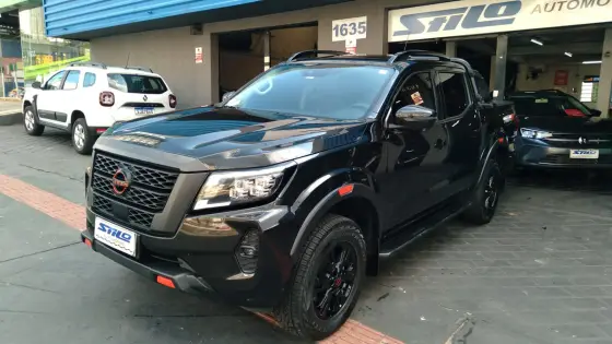 NISSAN FRONTIER 2.3 16V TURBO DIESEL PRO4X CD 4X4 AUTOMÁTICO