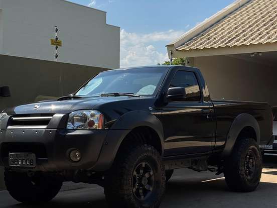 NISSAN-FRONTIER-2.8 XE 4X2 CS TURBO ELETRONIC DIESEL 2P MANUAL NISSAN-FRONTIER-2005