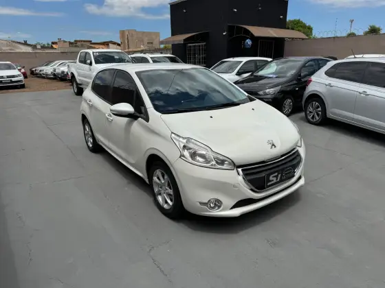 PEUGEOT 208 1.6 ACTIVE PACK 16V FLEX 4P AUTOMÁTICO