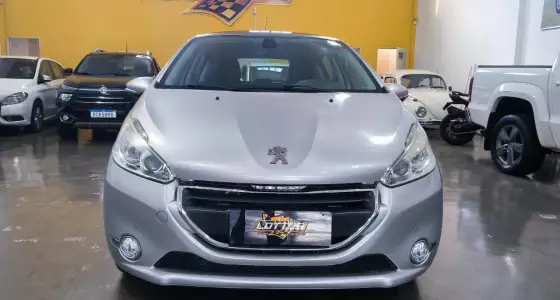 PEUGEOT 208 1.6 GRIFFE 16V FLEX 4P AUTOMÁTICO