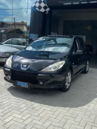 PEUGEOT 307 1.6 PRESENCE PACK 16V FLEX 4P MANUAL