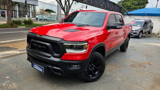 RAM 1500 5.7 V8 GASOLINA REBEL CD 4X4 AUTOMÁTICO