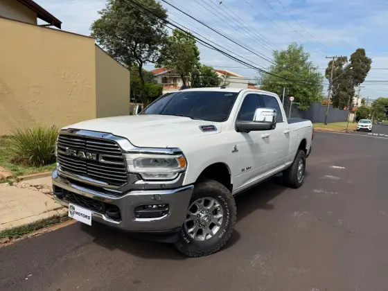 RAM 2500 6.7 I6 TURBO DIESEL LARAMIE CD 4X4 AUTOMÁTICO