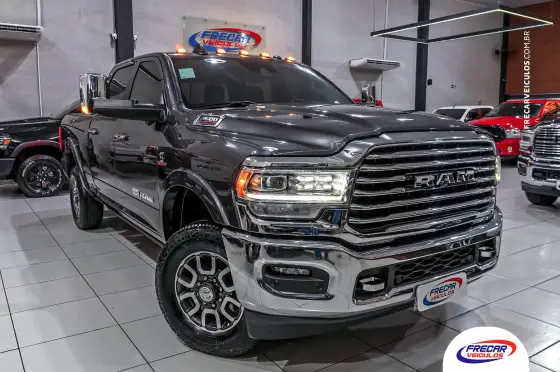 RAM 3500 6.7 I6 TURBO DIESEL LIMITED LONGHORN CD 4X4  AUTOMÁTICO