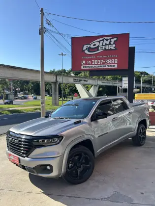 RAM RAMPAGE 2.0 HURRICANE 4 TURBO GASOLINA R/T 4X4 AUTOMÁTICO