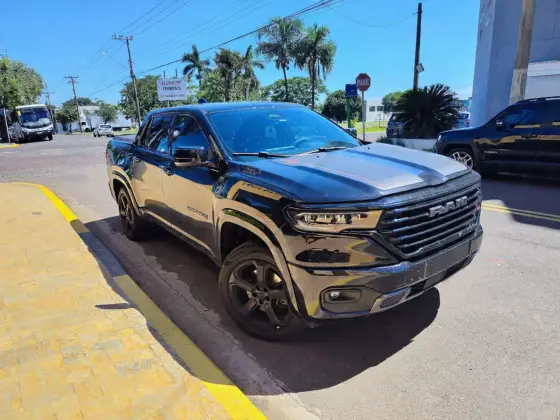 RAM RAMPAGE 2.0 HURRICANE 4 TURBO GASOLINA R/T 4X4 AUTOMÁTICO
