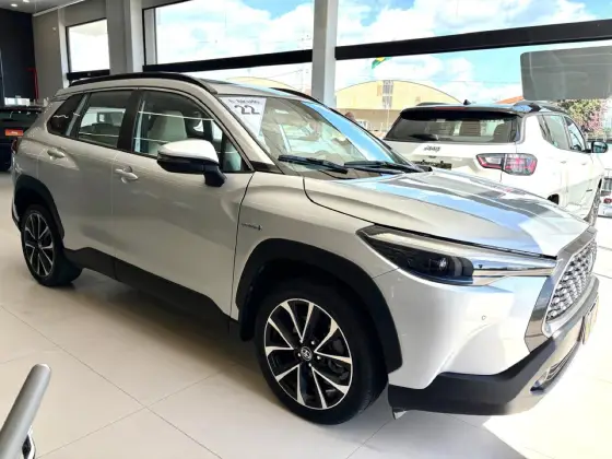 TOYOTA COROLLA CROSS 1.8 VVT-I HYBRID FLEX XRX CVT