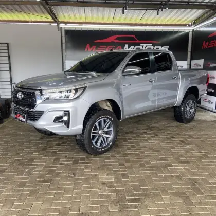 TOYOTA HILUX 2.8 SRX 4X4 CD 16V DIESEL 4P AUTOMÁTICO