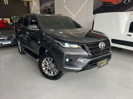TOYOTA-HILUX SW4-2022