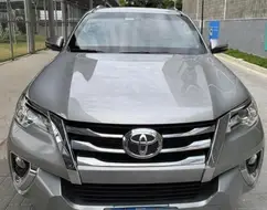 TOYOTA HILUX SW4 2.7 SRV 7 LUGARES 4X2 16V FLEX 4P AUTOMÁTICO TOYOTA HILUX SW4 2.7 SRV 7 LUGARES 4X2 16V FLEX 4P AUTOMÁTICO