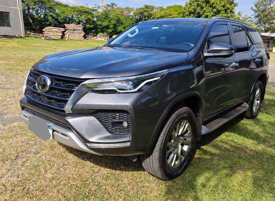 TOYOTA-HILUX SW4-2021