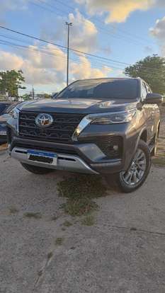 TOYOTA-HILUX SW4-2024