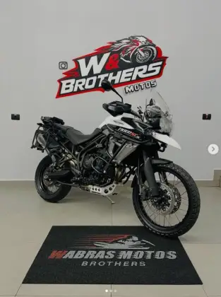 TRIUMPH TIGER 800 XCX 