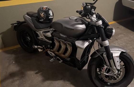 TRIUMPH ROCKET III R 