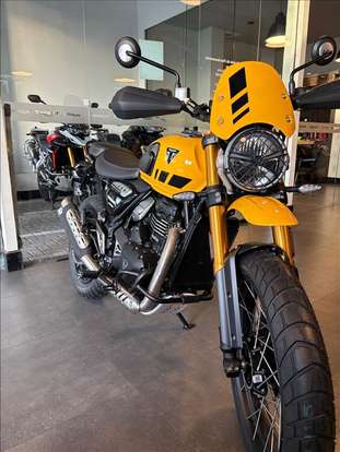 TRIUMPH-SCRAMBLER 400 XC-2025