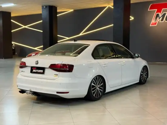 VOLKSWAGEN-JETTA-2016