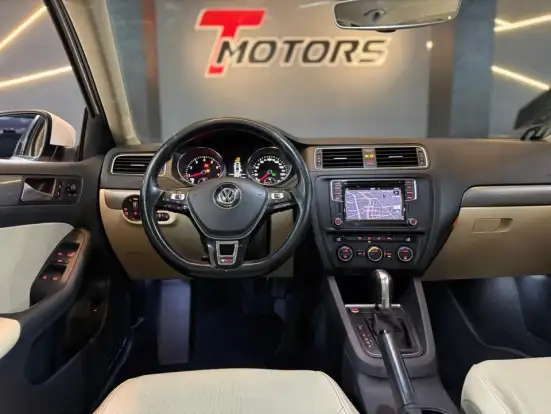 VOLKSWAGEN-JETTA-2016