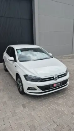 VOLKSWAGEN POLO 1.0 200 TSI COMFORTLINE AUTOMÁTICO