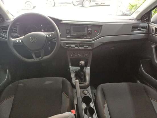 VOLKSWAGEN-POLO-2024