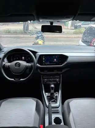 VOLKSWAGEN-T-CROSS-2021