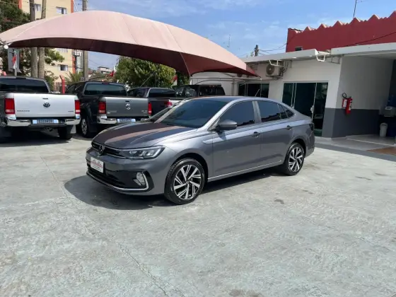 VOLKSWAGEN VIRTUS 1.0 200 TSI HIGHLINE AUTOMÁTICO