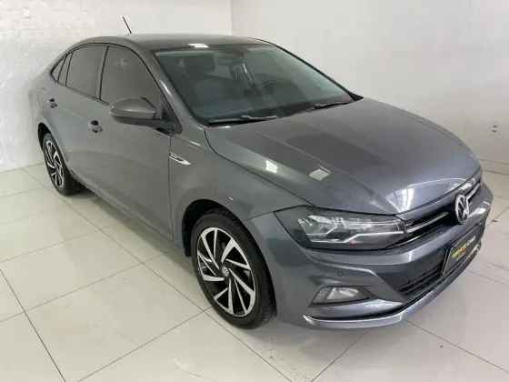 VOLKSWAGEN VIRTUS 1.0 200 TSI HIGHLINE AUTOMÁTICO