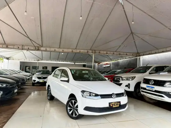 VOLKSWAGEN VOYAGE 1.6 MI 8V FLEX 4P MANUAL