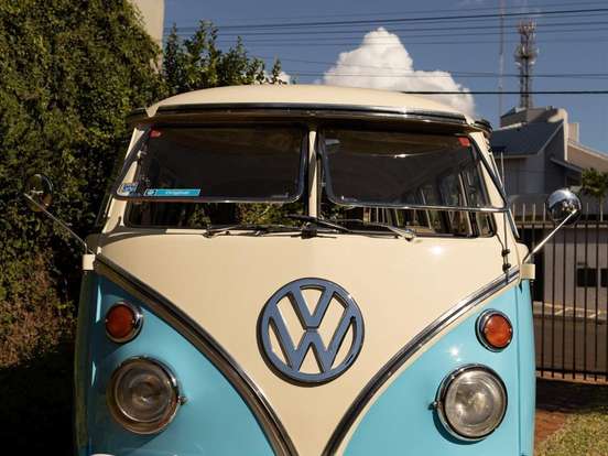 VOLKSWAGEN-KOMBI-1.6 LUXO 8V GASOLINA 3P MANUAL VOLKSWAGEN-KOMBI-1975