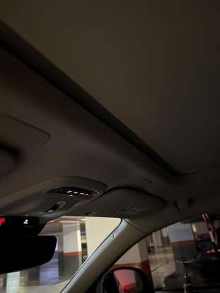 VOLVO-XC40-2021