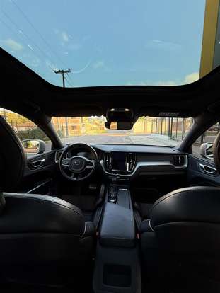 VOLVO-XC60-2.0 T5 GASOLINA R-DESIGN AWD GEARTRONIC VOLVO-XC60-2018