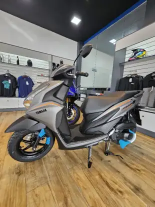 YAMAHA-FLUO 125 HYBRID CONNECTED ABS-2026