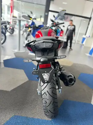 YAMAHA-FZ25 FAZER CONNECTED ABS-2025