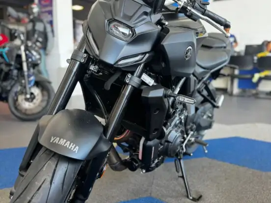 YAMAHA-MT-07 CONNECTED ABS YAMAHA-MT-07 CONNECTED ABS-2025