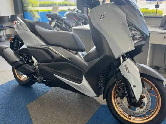 YAMAHA-XMAX 300 CONNECTED ABS YAMAHA-XMAX 300 CONNECTED ABS-2026